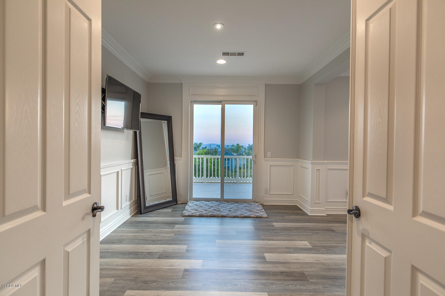 3795 Horizon Ridge Court Simi Valley, CA 93063 - Photo 31 of 57 3795 Horizon Ridge Ct Simi-large-030-027