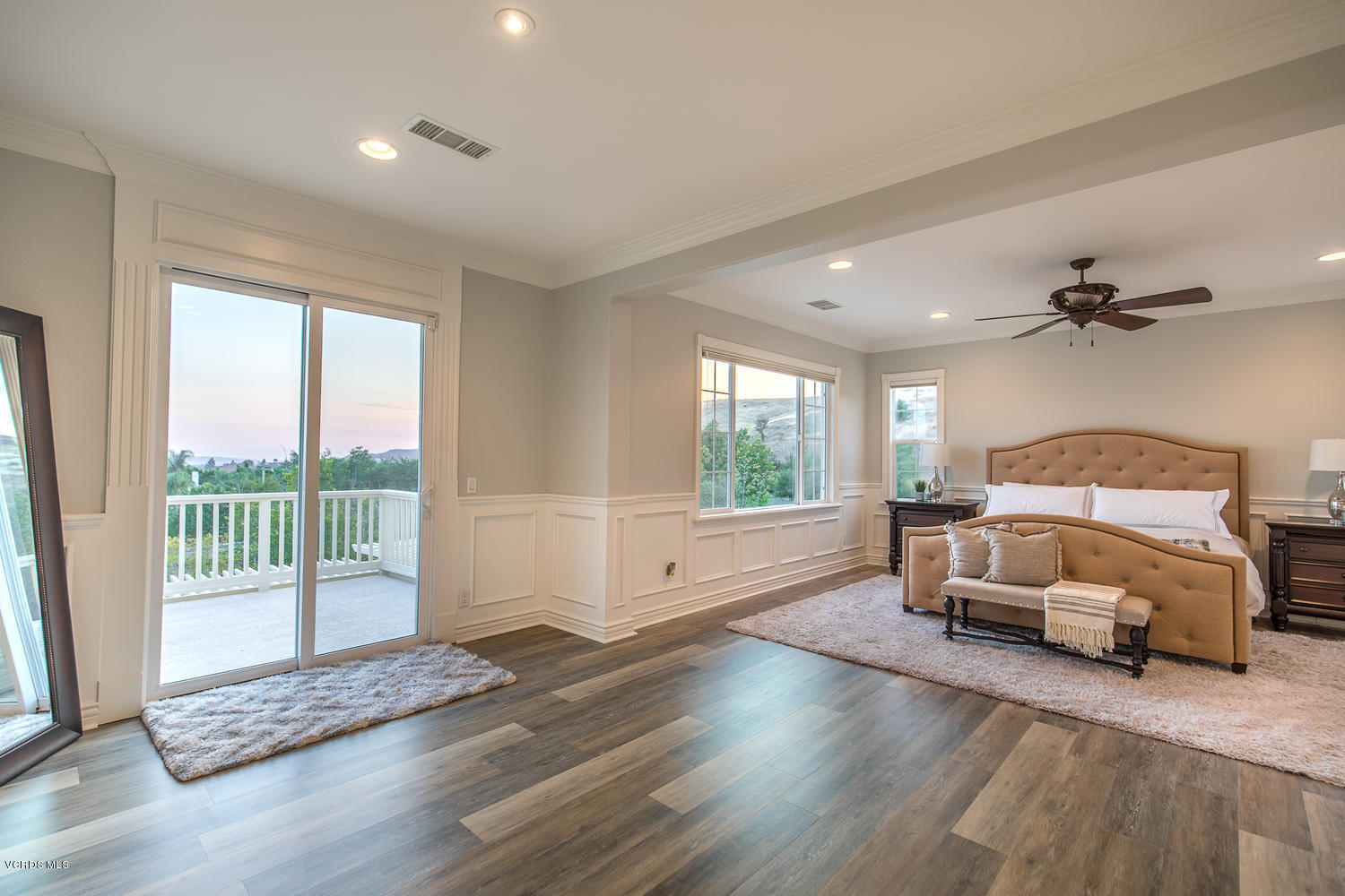 3795 Horizon Ridge Court Simi Valley, CA 93063 - Photo 32 of 57 3795 Horizon Ridge Ct Simi-large-031-031