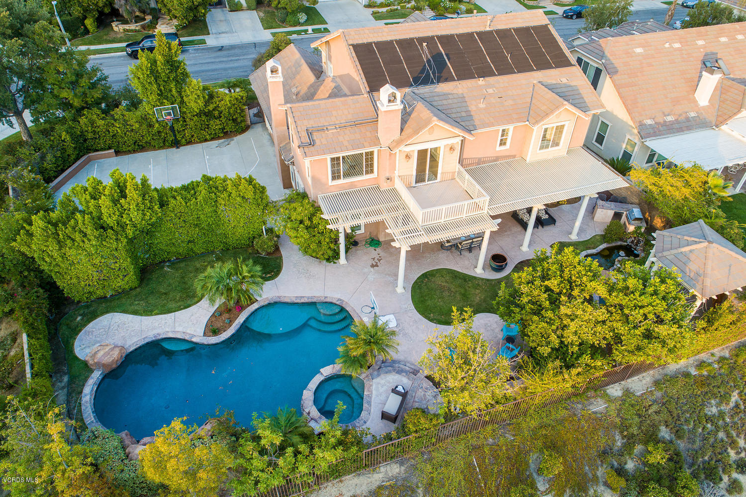 3795 Horizon Ridge Court Simi Valley, CA 93063 - Photo 4 of 57 3795 Horizon Ridge Ct Simi-large-003-003