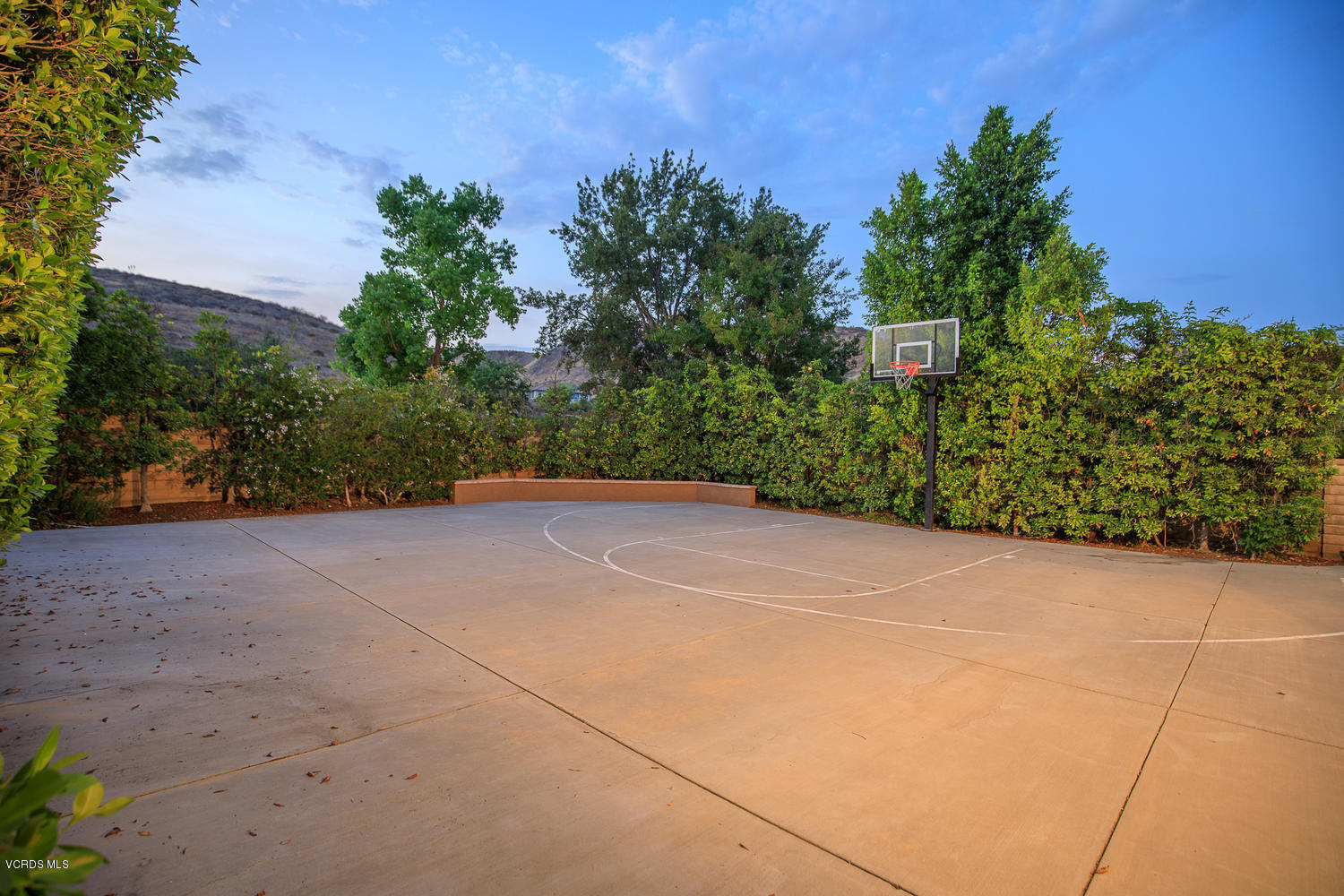 3795 Horizon Ridge Court Simi Valley, CA 93063 - Photo 48 of 57 3795 Horizon Ridge Ct Simi-large-048-048