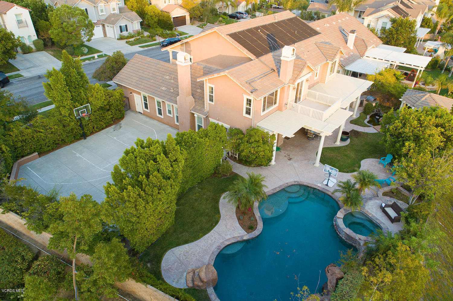 3795 Horizon Ridge Court Simi Valley, CA 93063 - Photo 6 of 57 3795 Horizon Ridge Ct Simi-large-005-009