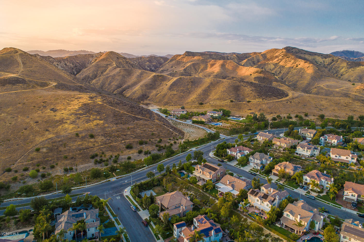 3795 Horizon Ridge Court Simi Valley, CA 93063 - Photo 9 of 57 3795 Horizon Ridge Ct Simi-large-008-006
