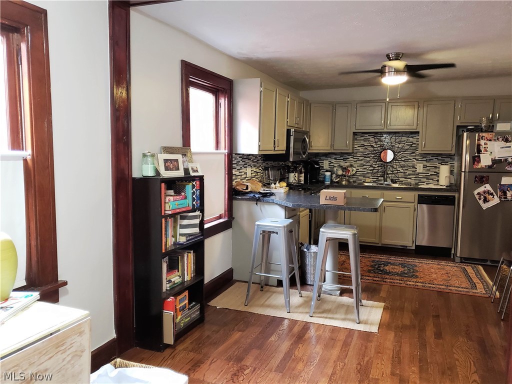 1820 Fulton Road Cleveland, OH 44113 - Photo 4 of 19 Down, Kitchen