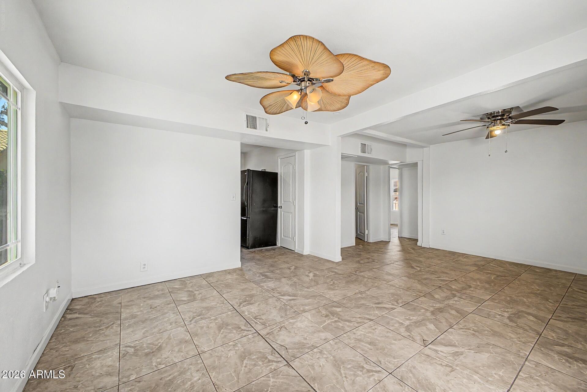 1010 East Chipman Road Phoenix, AZ 85040 - Photo 11 of 25 11 - Chipman