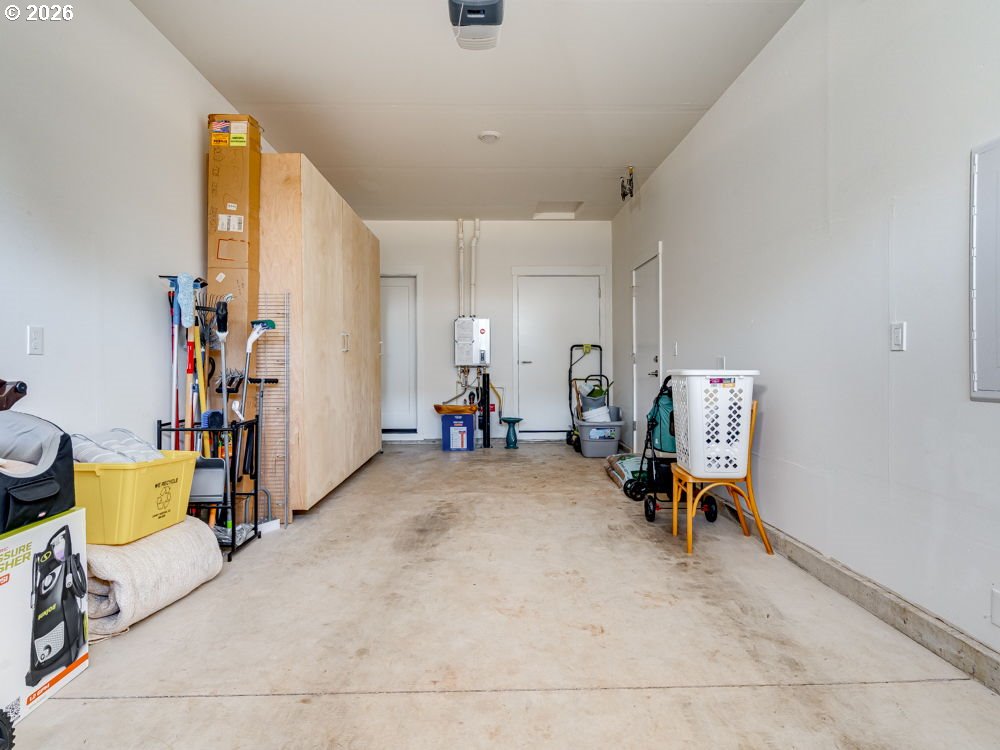 1608 South Fern Way Canby, OR 97013 - Photo 24 of 39 a view of a room with gym equipment