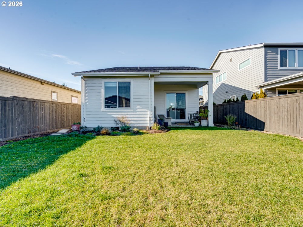 1608 South Fern Way Canby, OR 97013 - Photo 34 of 39 a front view of house with yard