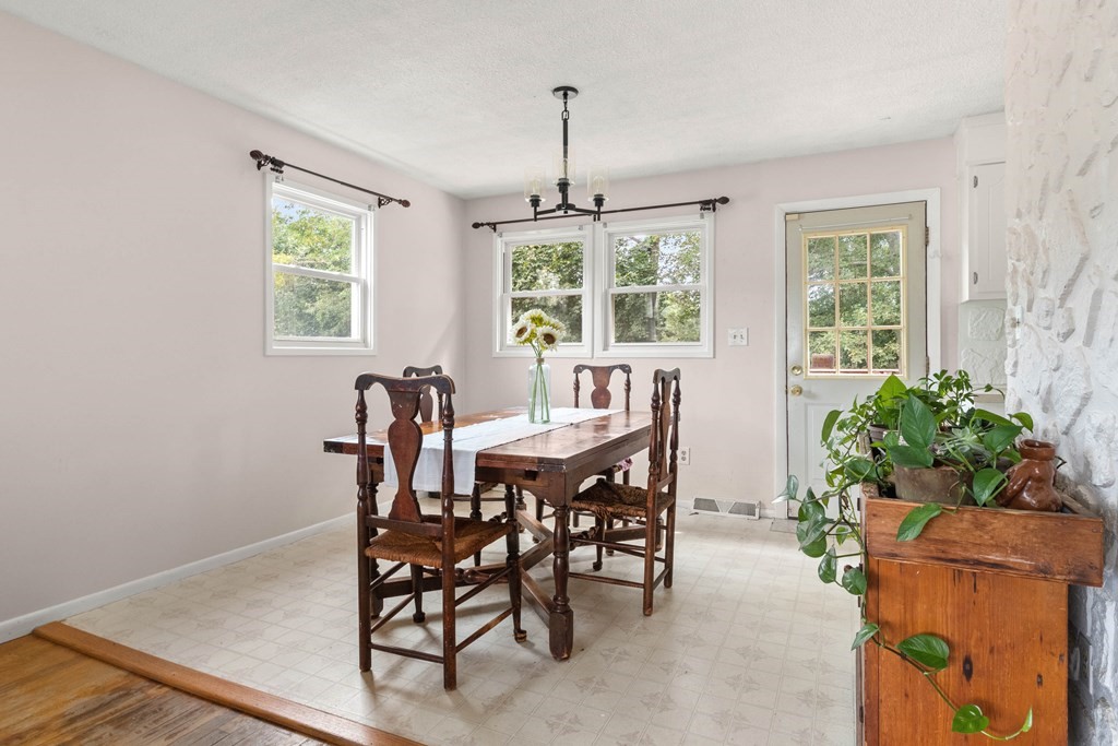 6 Lorenzo Road Lawrence, MA 01843 - Photo 11 of 32 Gallery Image 11