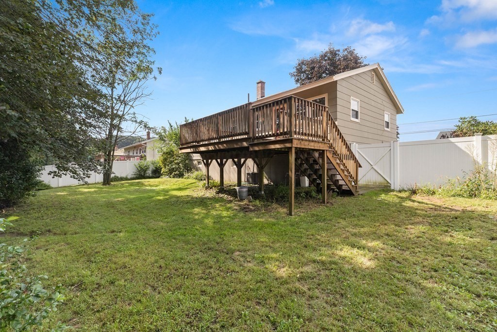 6 Lorenzo Road Lawrence, MA 01843 - Photo 7 of 32 Gallery Image 7