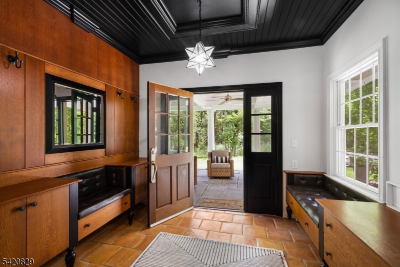 3 Laurel Lane Chester, NJ 07930 - Photo 6 of 37