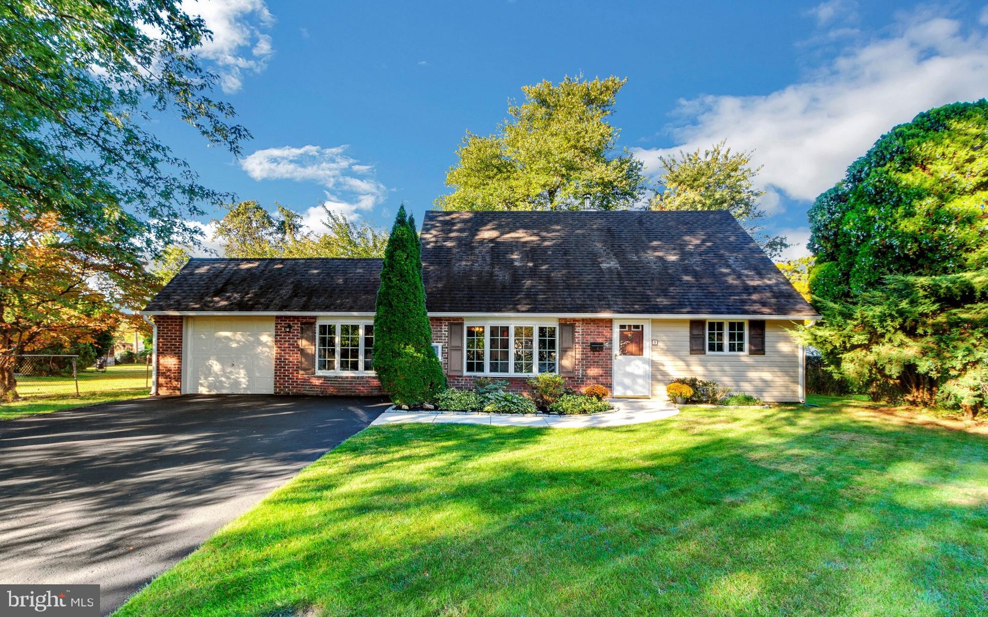 5 Jadewood Road Levittown, PA 19056 - Photo 1 of 29 5 Jadewood Road