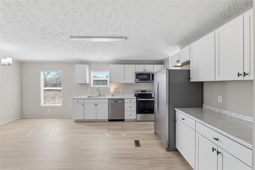 4551 Lighthouse Avenue Lake Wales, FL 33859 - Photo 4 of 27