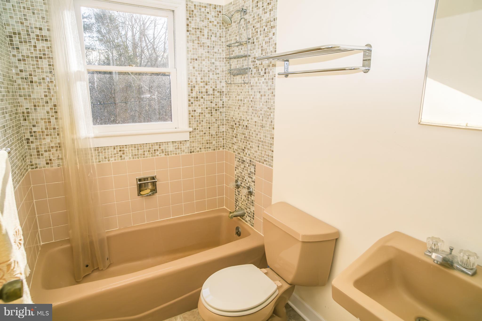 1381 Feltner Road Bluemont, VA 20135 - Photo 8 of 12 Bath