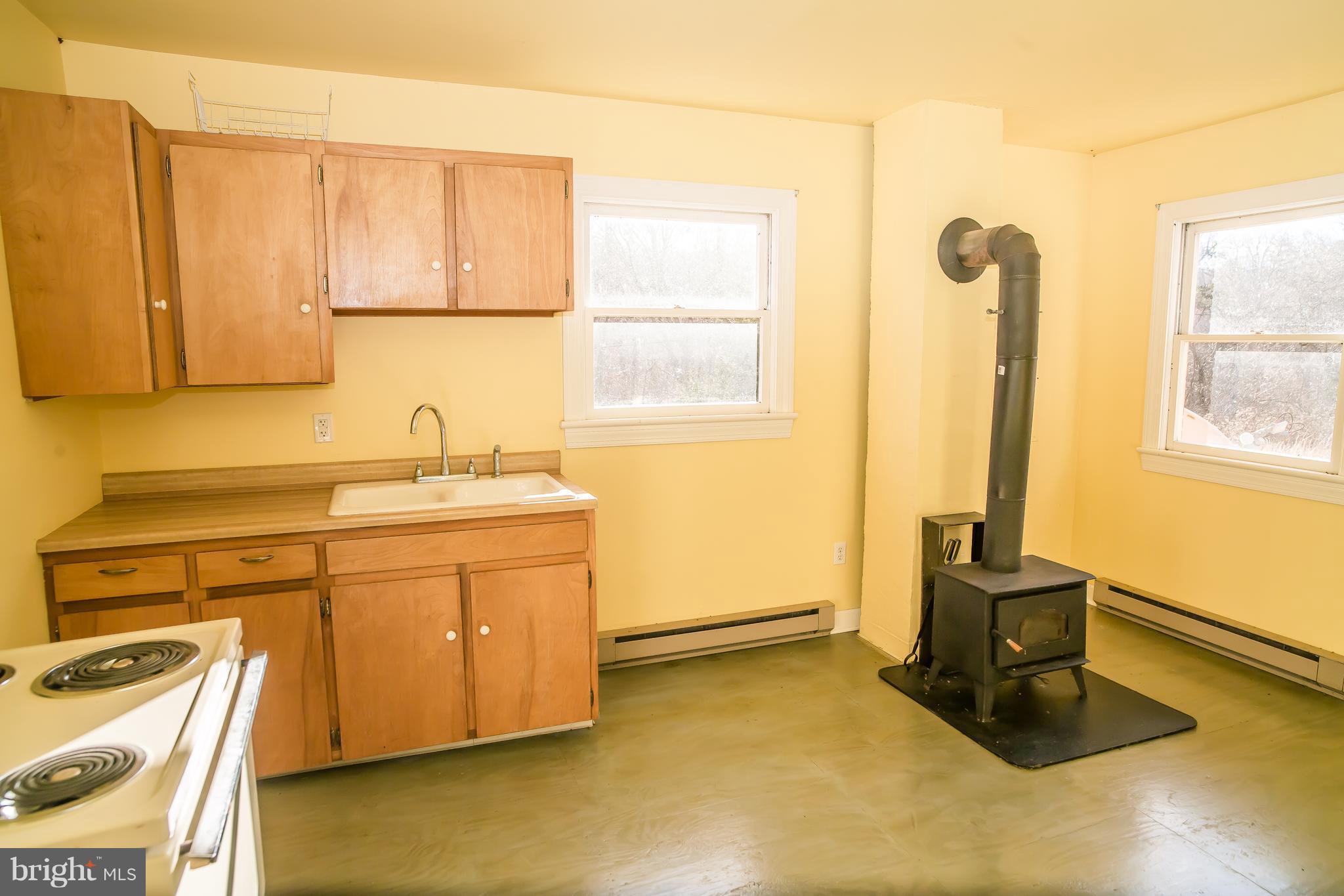 1381 Feltner Road Bluemont, VA 20135 - Photo 9 of 12 Kitchen