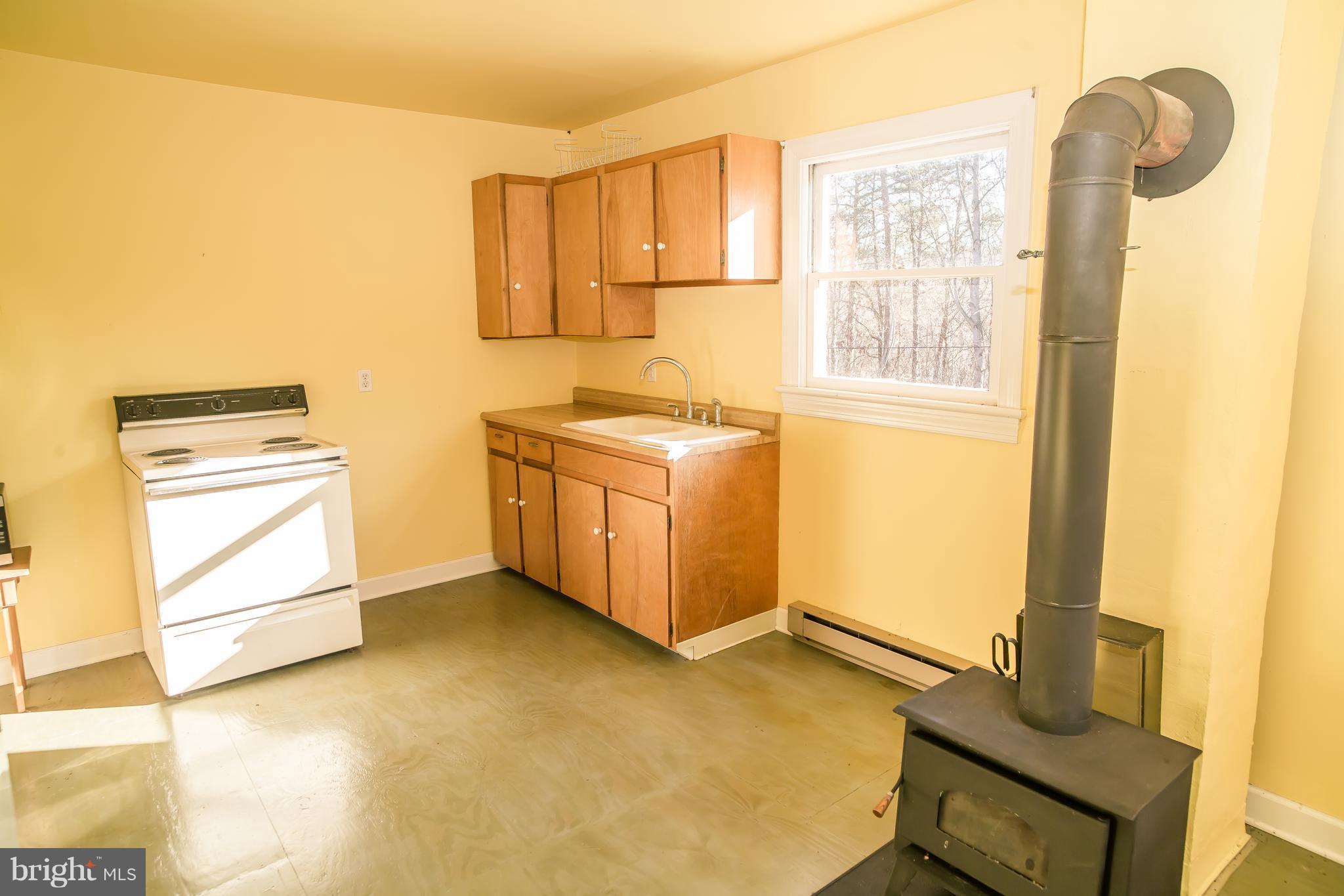 1381 Feltner Road Bluemont, VA 20135 - Photo 10 of 12 Kitchen
