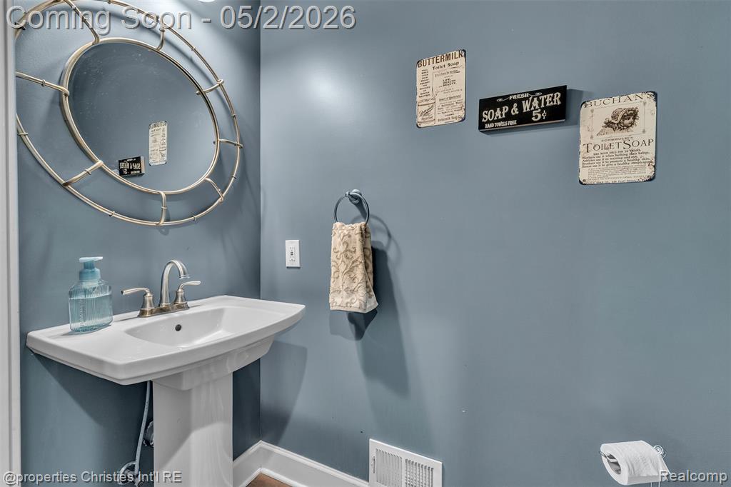 3281 Cumberland Road Berkley, MI 48072 - Photo 8 of 60