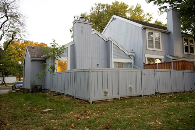 $282,000 | 12212 West 79th Terrace, Lenexa, KS 66215