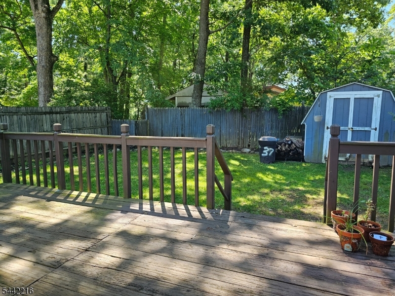 22 Amherst Way Hopatcong, NJ 07843 - Photo 9 of 10