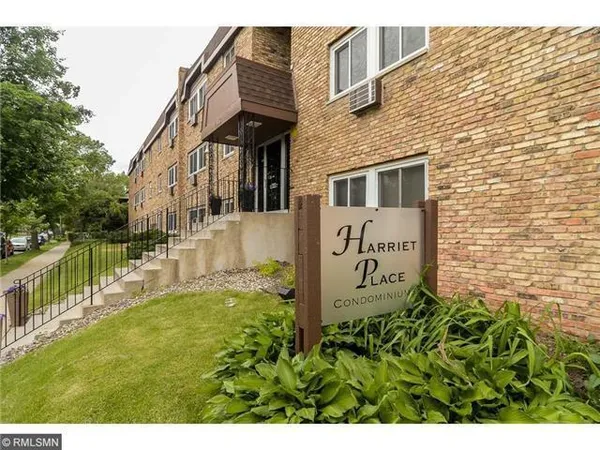 $1,500 | 2616 Harriet Avenue, Unit 202, Minneapolis, MN 55408