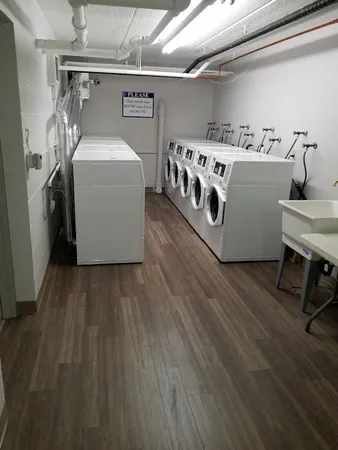 $1,500 | 2616 Harriet Avenue, Unit 202, Minneapolis, MN 55408