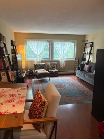 $1,500 | 2616 Harriet Avenue, Unit 202, Minneapolis, MN 55408