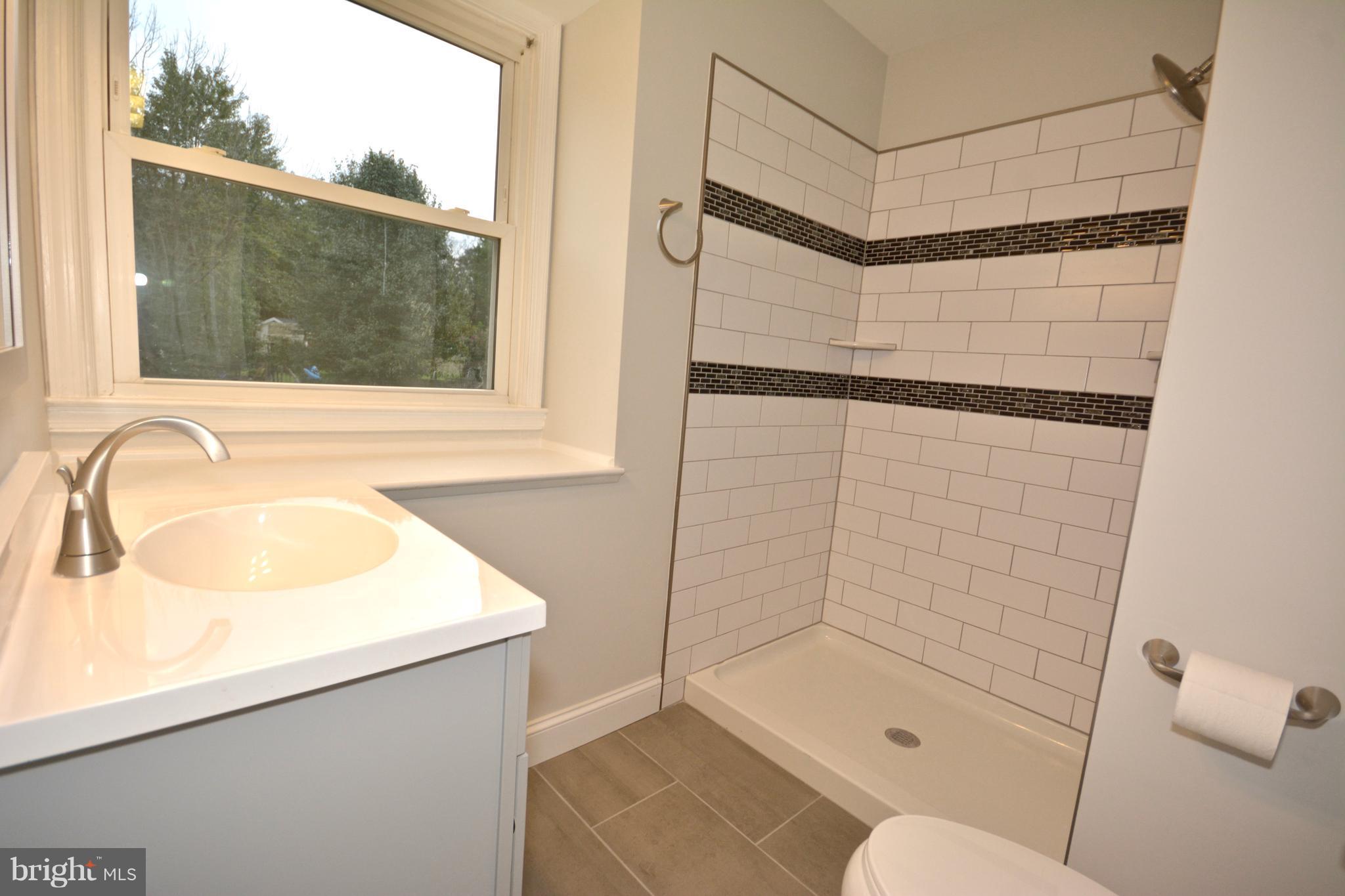 7704 Ontario Road Gainesville, VA 20155 - Photo 12 of 17 Bath