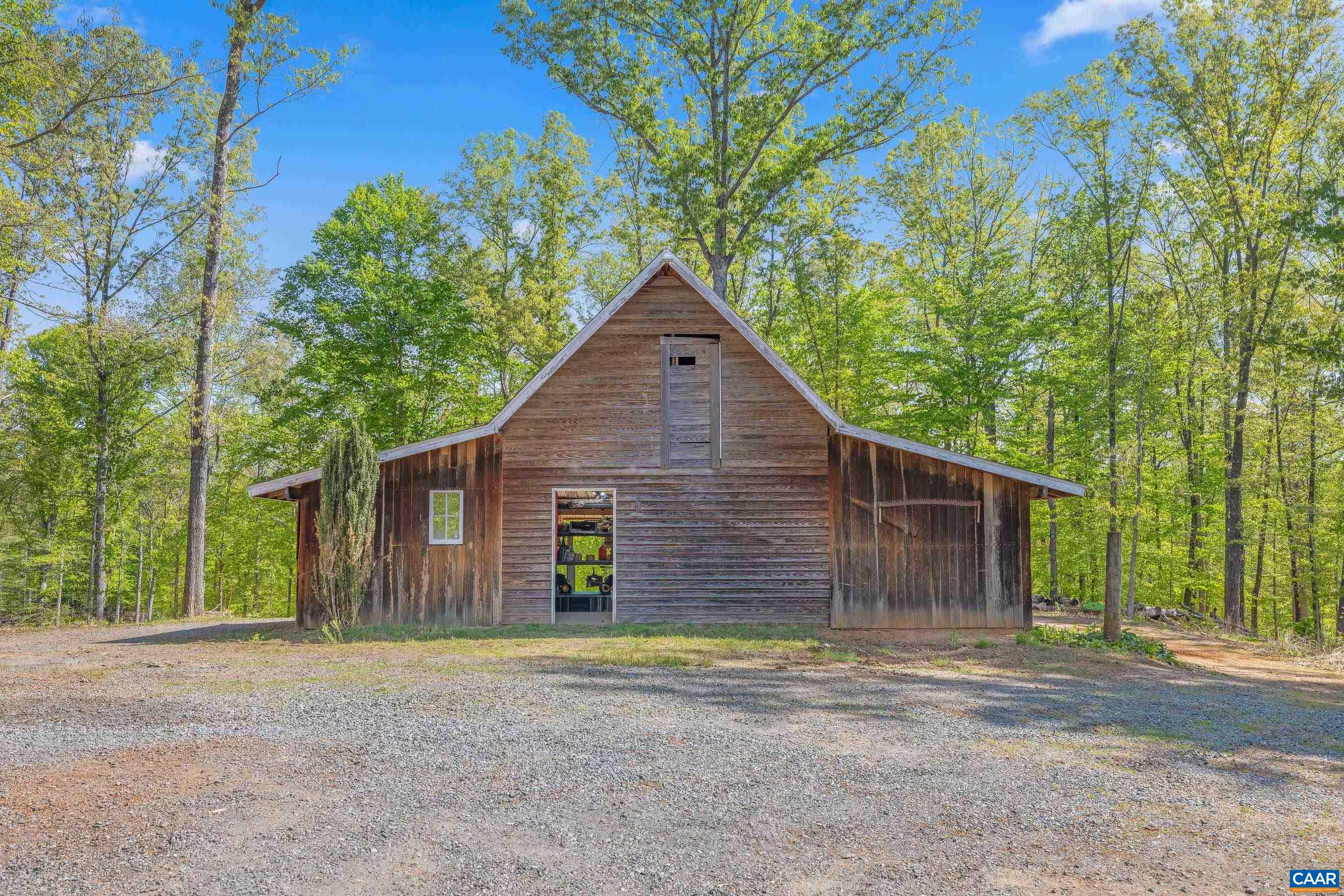 2947 Merrie Meadows Lane Keswick, VA 22947 - Photo 16 of 75