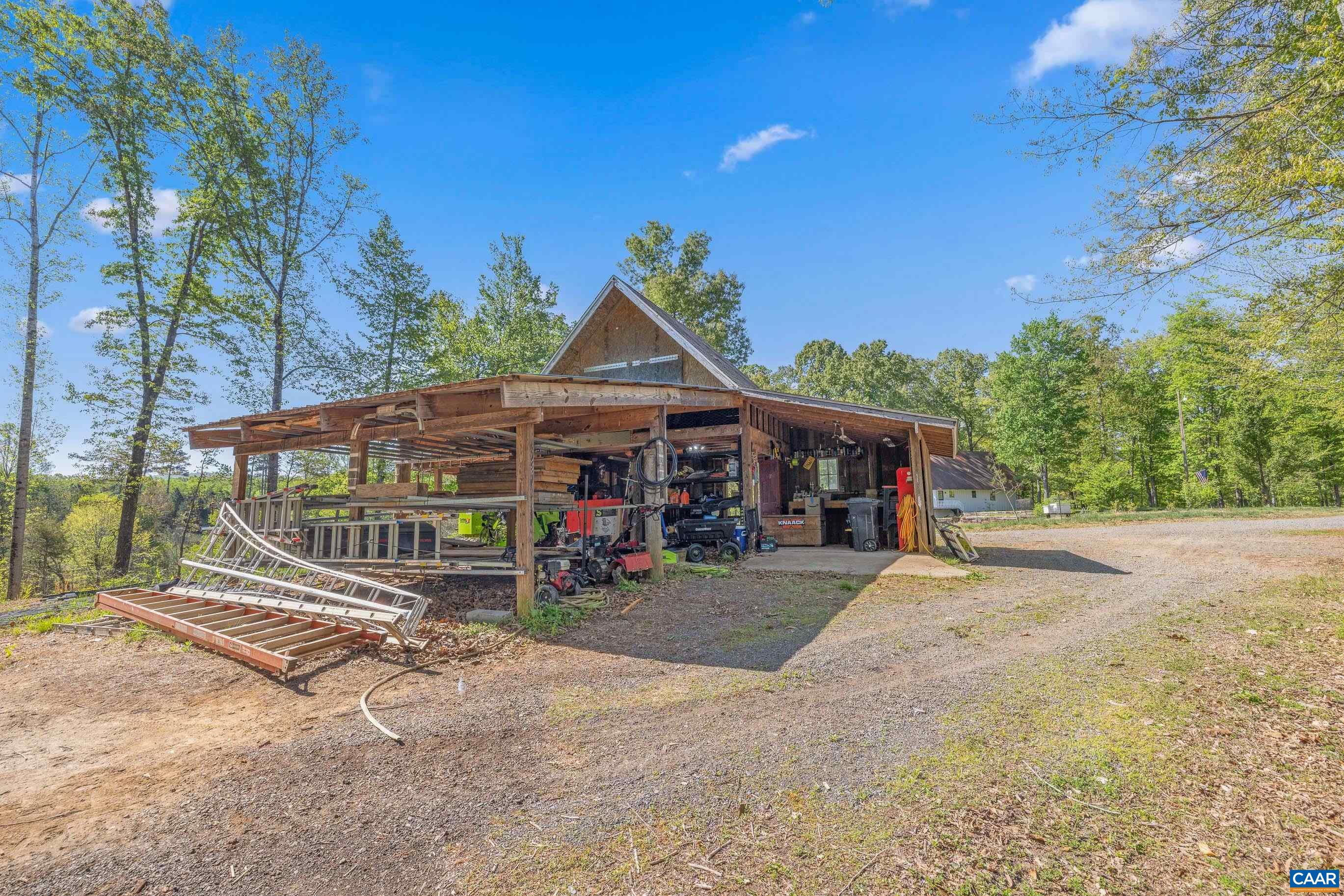 2947 Merrie Meadows Lane Keswick, VA 22947 - Photo 18 of 75