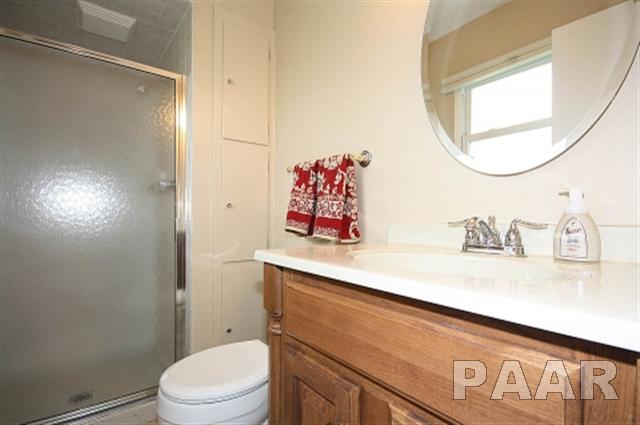 9406 North Northview Road Peoria, IL 61615 - Photo 11 of 15 Gallery Image 11