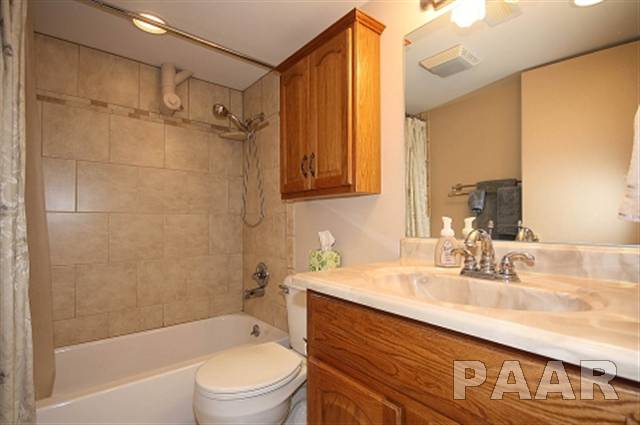 9406 North Northview Road Peoria, IL 61615 - Photo 13 of 15 Gallery Image 13