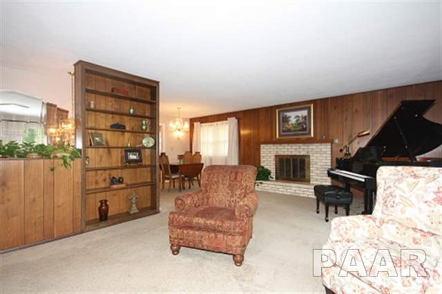 9406 North Northview Road Peoria, IL 61615 - Photo 6 of 15 Gallery Image 6