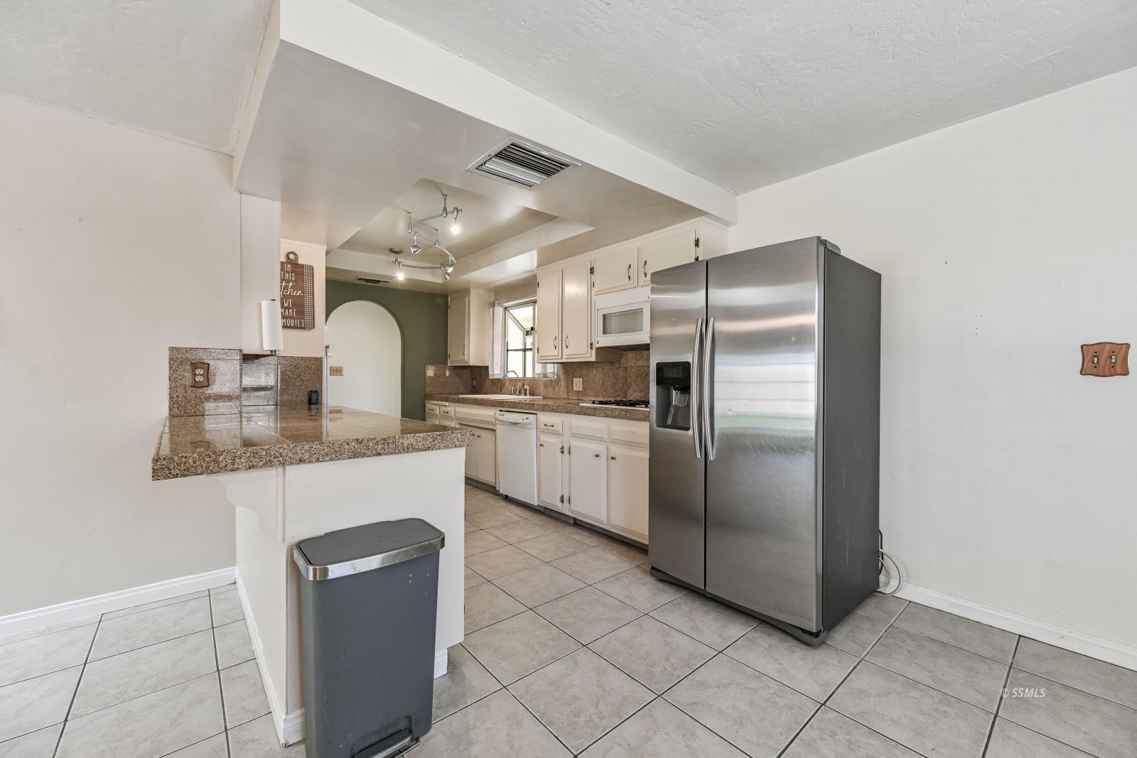 601 Las Posas Street Ridgecrest, CA 93555 - Photo 7 of 39