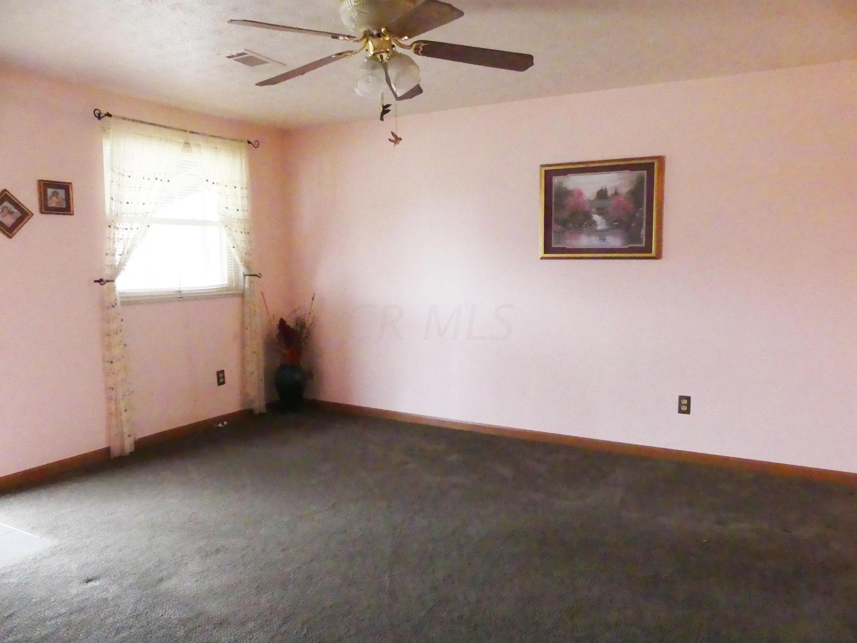 3852 Fergus Road Columbus, OH 43207 - Photo 4 of 18 Gallery Image 4