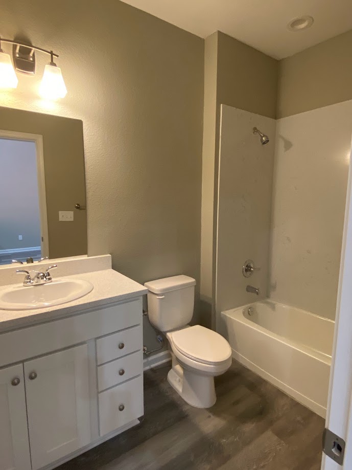 1305 West Villa Maria Road, Unit D202 Bryan, TX 77801 - Photo 4 of 8