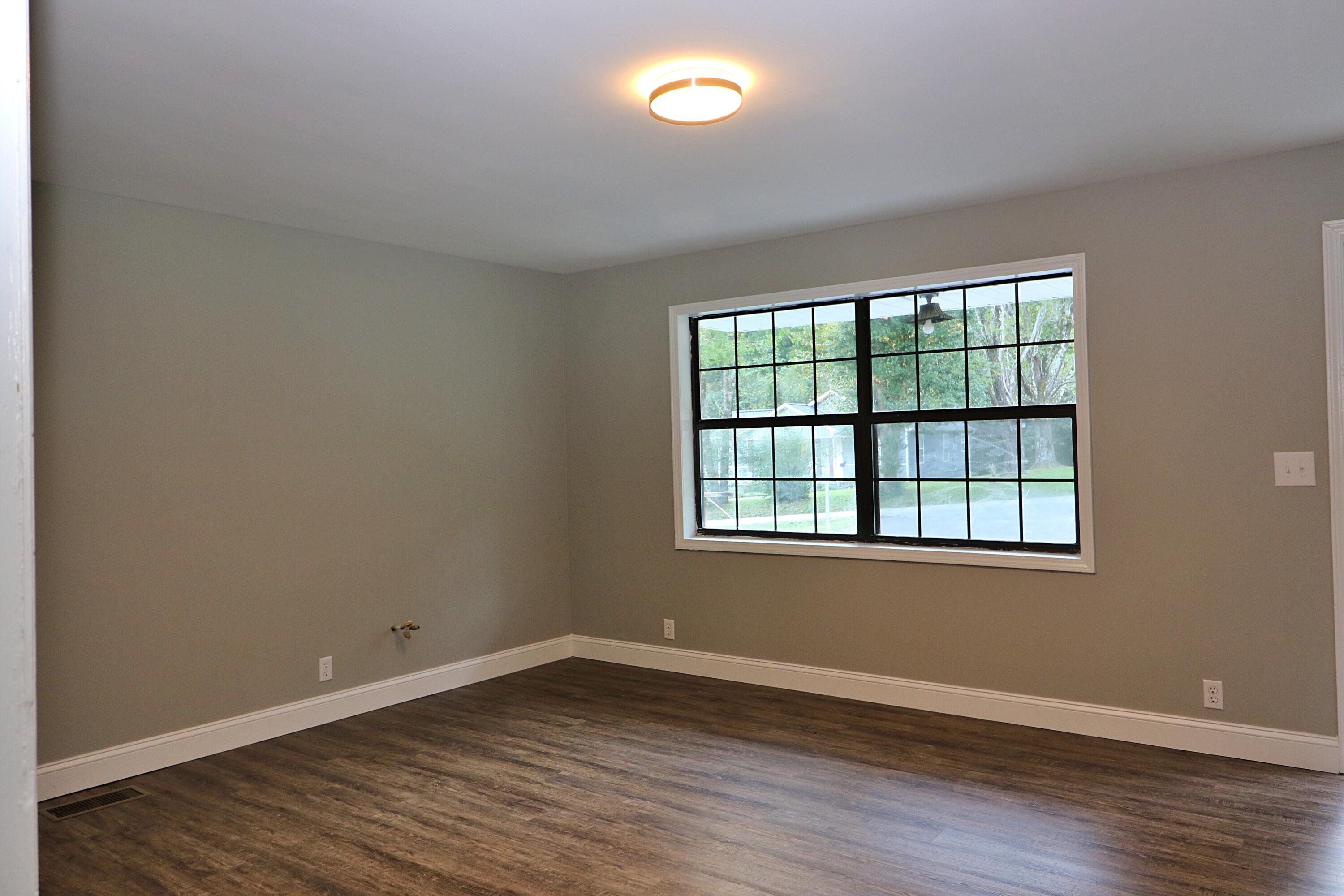 278 Grape Rough Road Oneida, TN 37841 - Photo 9 of 16 094A6951