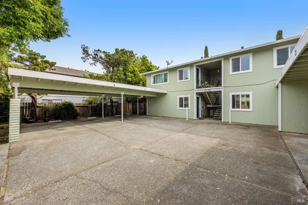 $950,000 | 2336 Heidi Place, Unit 14, Santa Rosa, CA 95403