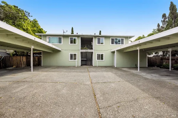 $950,000 | 2336 Heidi Place, Unit 14, Santa Rosa, CA 95403