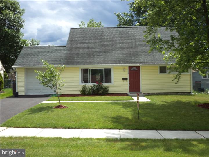 39 Mintleaf Road Levittown, PA 19056 - Photo 1 of 9 Gallery Image 1