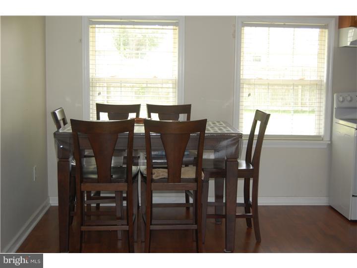39 Mintleaf Road Levittown, PA 19056 - Photo 4 of 9 Gallery Image 4