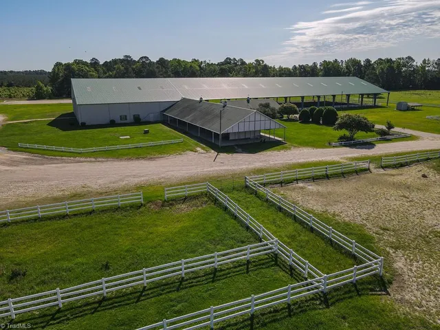$6,000,000 | 9141 Hasty Road, Laurinburg, NC 28352