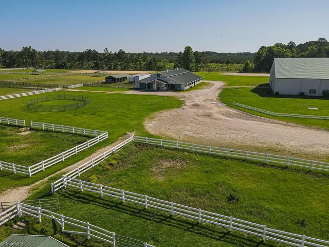 $6,000,000 | 9141 Hasty Road, Laurinburg, NC 28352