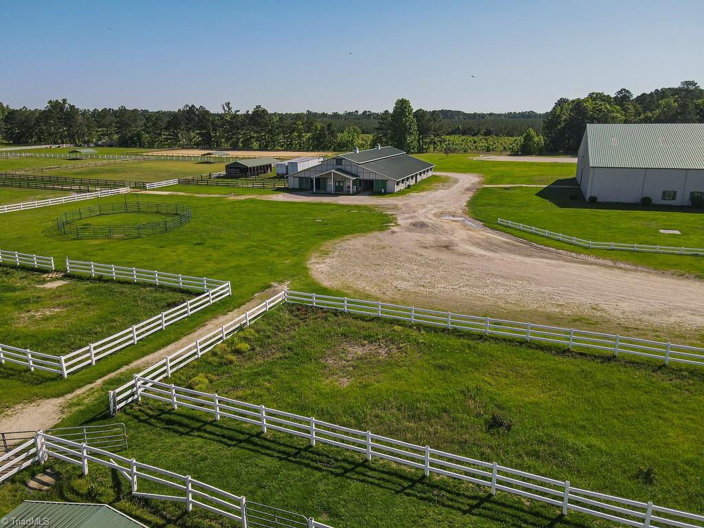 9141 Hasty Road Laurinburg, NC 28352 - Photo 12 of 50