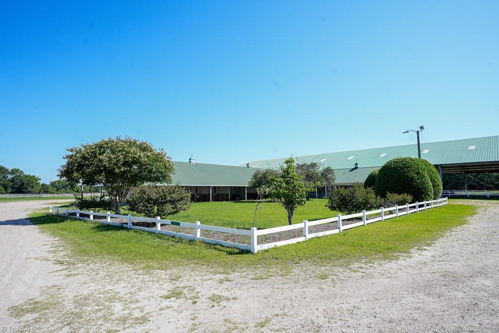 9141 Hasty Road Laurinburg, NC 28352 - Photo 14 of 50