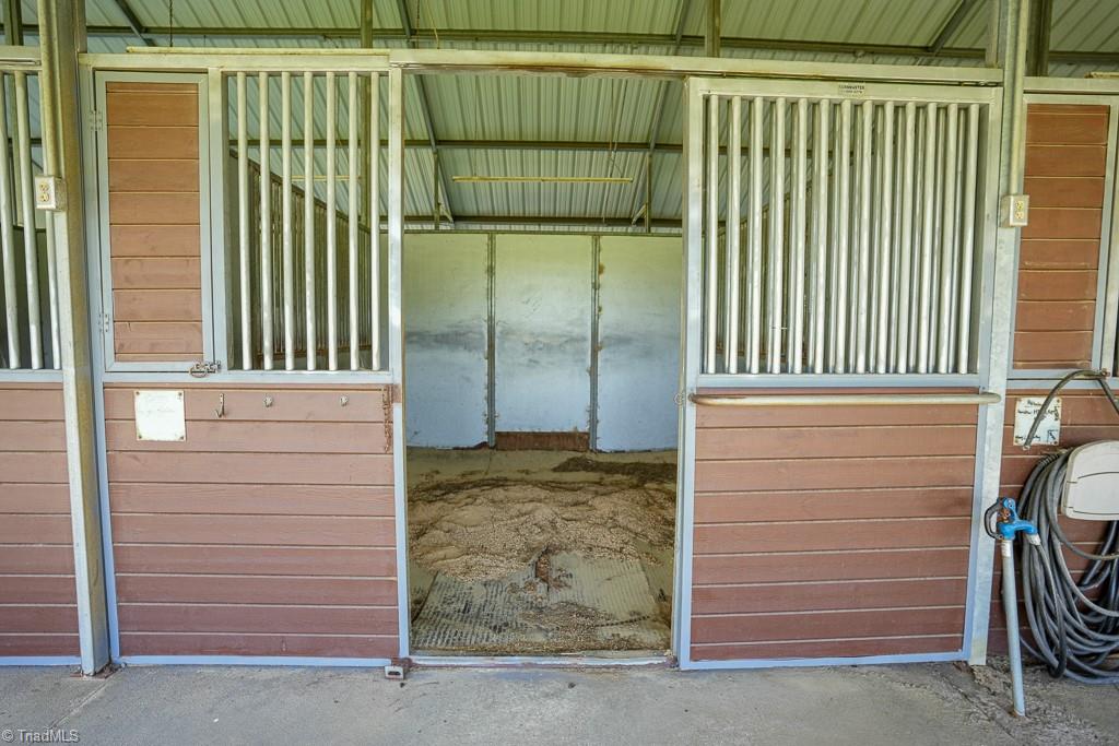 9141 Hasty Road Laurinburg, NC 28352 - Photo 16 of 50