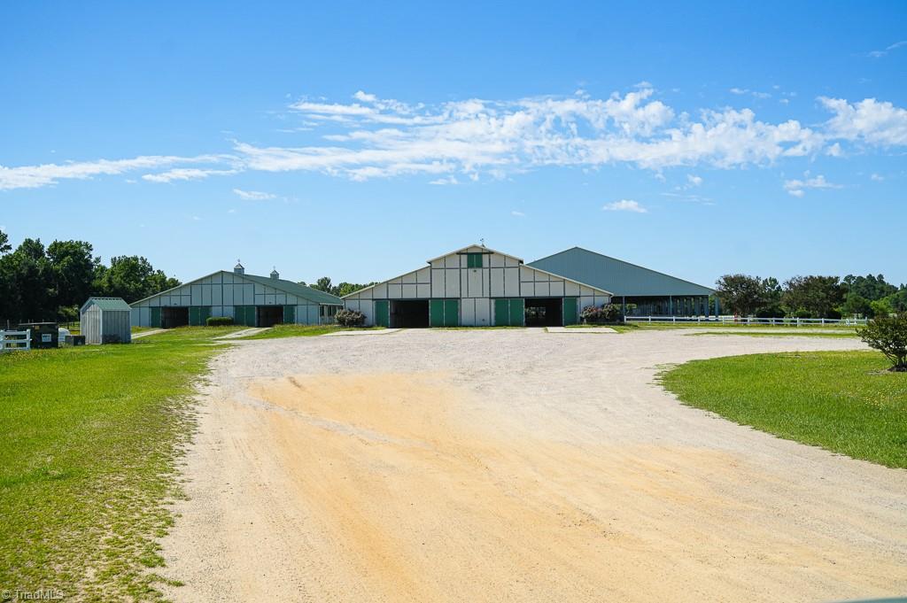 9141 Hasty Road Laurinburg, NC 28352 - Photo 37 of 50