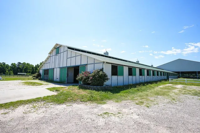 $6,000,000 | 9141 Hasty Road, Laurinburg, NC 28352