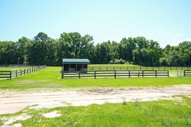 $6,000,000 | 9141 Hasty Road, Laurinburg, NC 28352