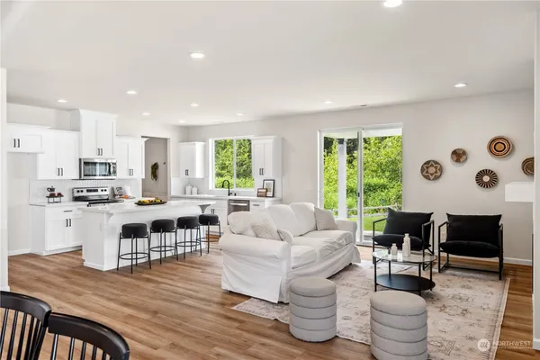 $799,900 | 1414 60th Avenue Northeast, Tacoma, WA 98422