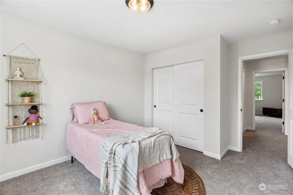 $799,900 | 1414 60th Avenue Northeast, Tacoma, WA 98422