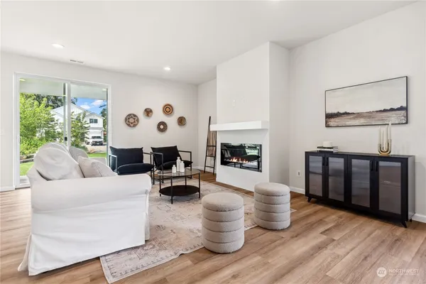 $799,900 | 1414 60th Avenue Northeast, Tacoma, WA 98422