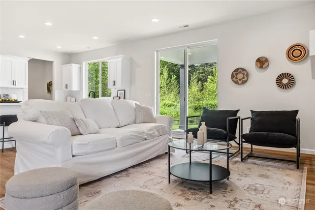 $799,900 | 1414 60th Avenue Northeast, Tacoma, WA 98422